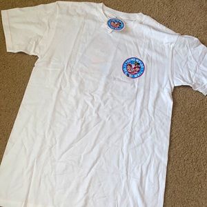 New Men’s where’s Waldo vans shirt sz Medium & small